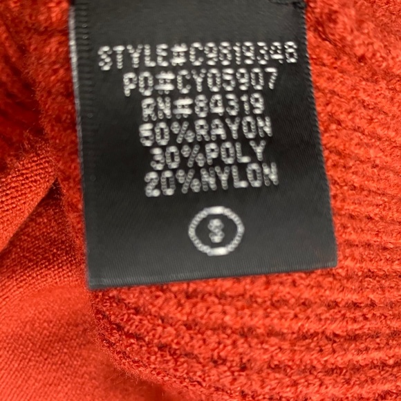 Cyrus Blood Orange Crowl Neck Sweater with a Lower Waffle Trim. Size small - Picture 7 of 12